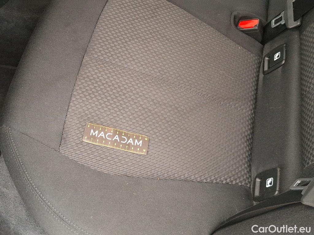  Bmw  Serie 1 BMW Série 1 / 2019 / 5P / Berline 116i DKG7 Business Design #13