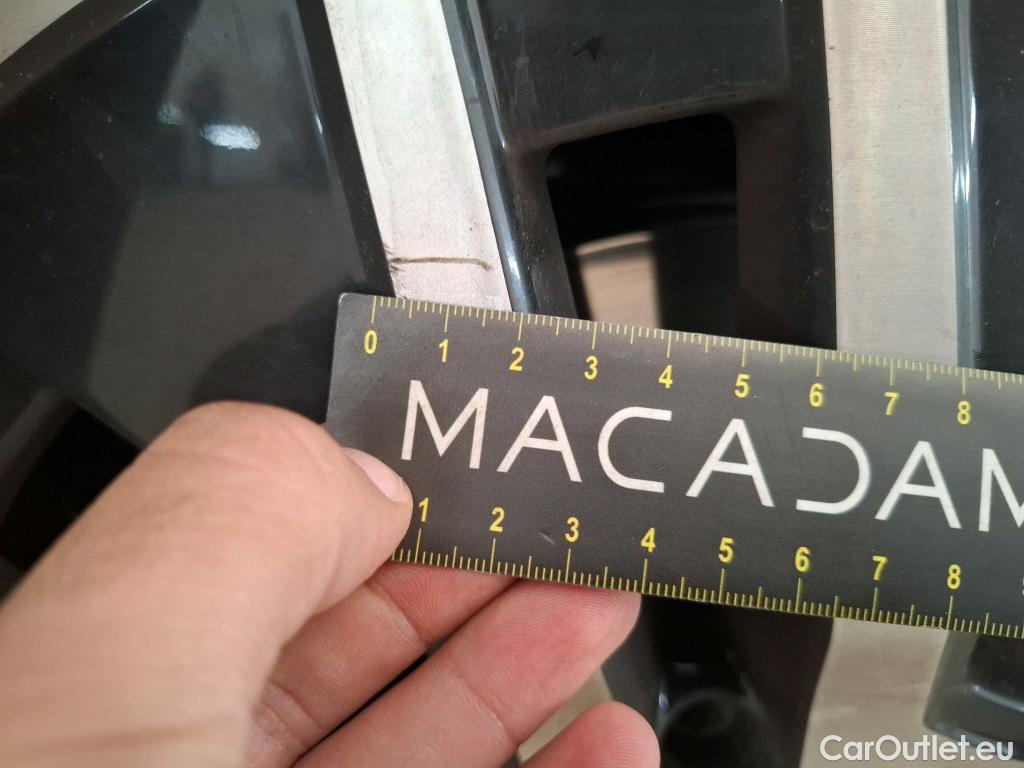  Mercedes  GLA MERCEDES-BENZ  / 2020 / 5P / SUV 1.3  250 e BUSINESS LINE DCT #66