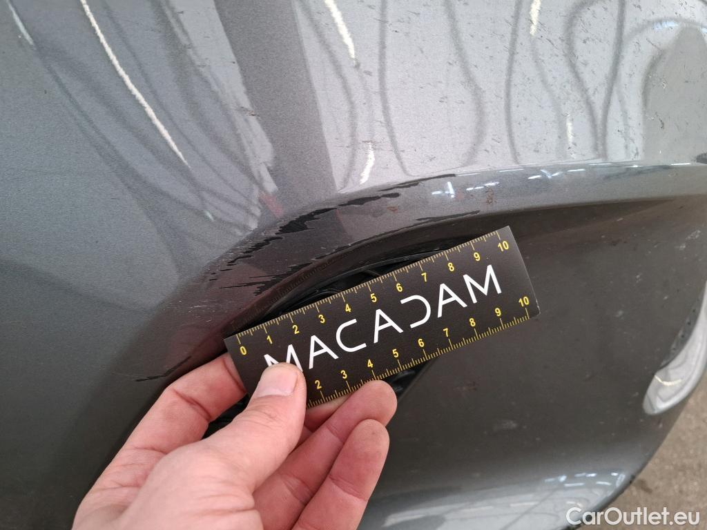  Mercedes  A-Klasse MERCEDES-BENZ Classe A Compact / 2018 / 5P / Berline A 180 Business Line 7G-DCT #6