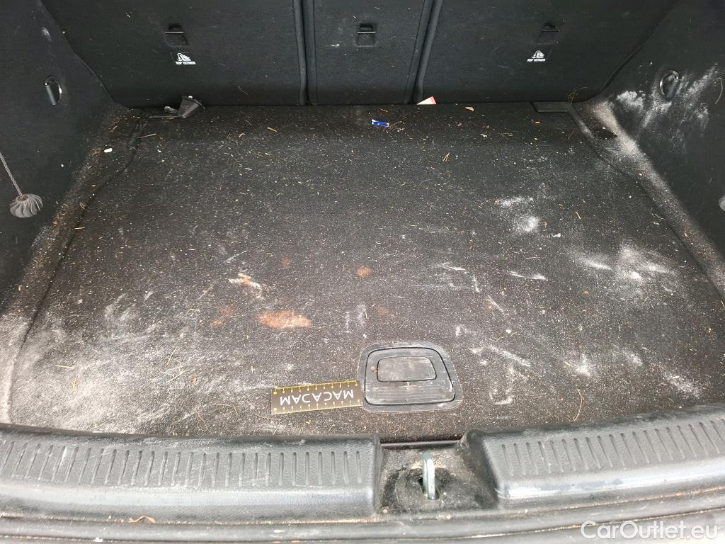  Mercedes  A-Klasse MERCEDES-BENZ Classe A Compact / 2018 / 5P / Berline A 180 Business Line 7G-DCT #22