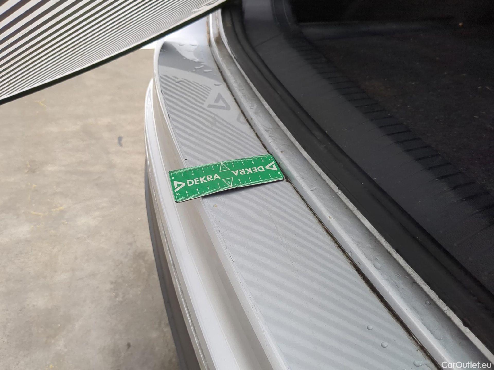  Volkswagen  Tiguan VOLKSWAGEN  / 2020 / 5P / SUV 2.0 TDI 150 DSG7 Life Business #22