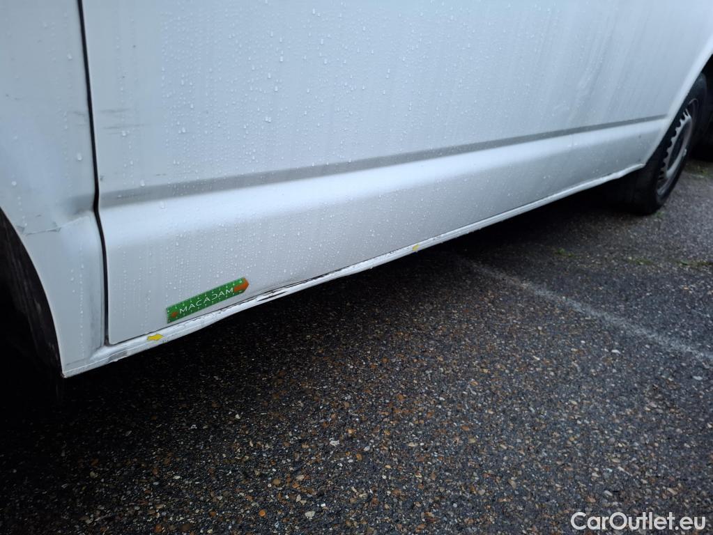  Volkswagen  Transporter VOLKSWAGEN  / 2019 / 4P / Fourgon tôlé 2.0 TDi 110 L1H1 Business #5