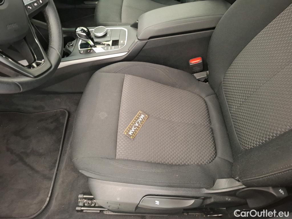  Bmw  Serie 1 BMW Série 1 / 2019 / 5P / Berline 116i DKG7 Business Design #10