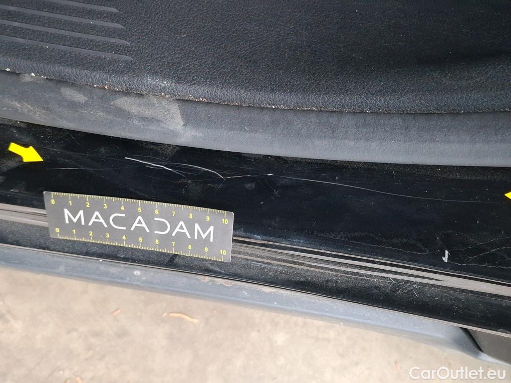  Mercedes  GLA MERCEDES-BENZ  / 2020 / 5P / SUV 1.3  250 e BUSINESS LINE DCT #32