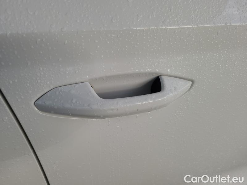  Skoda  Octavia  Combi (NX3)(2020) Oct.Combi 1.5TSI 110 Style #11