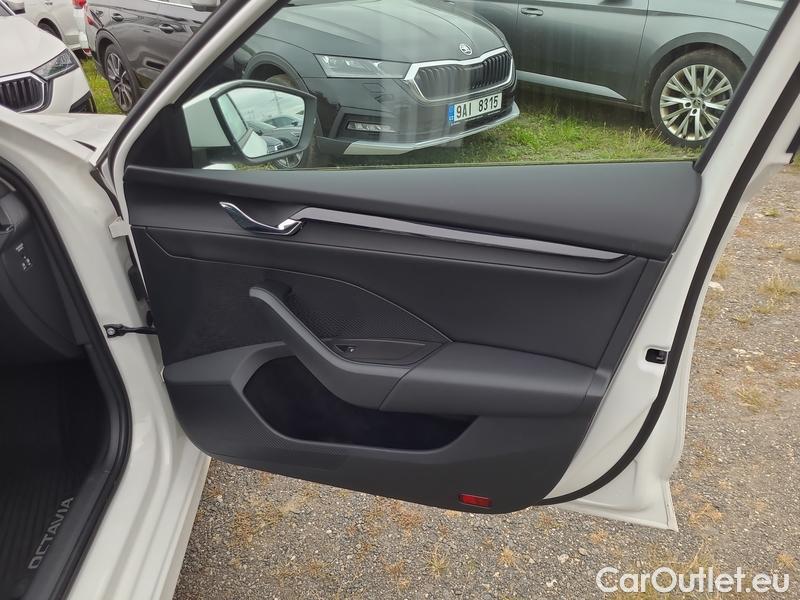  Skoda  Octavia  Lim. (NX3)(2020)  1.5TSI 110 Ambition 5d #4