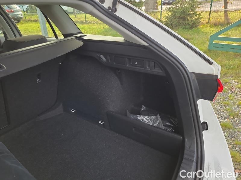  Skoda  Octavia  Combi (NX3)(2020) Oct.Combi 1.5TSI 110 Style #9