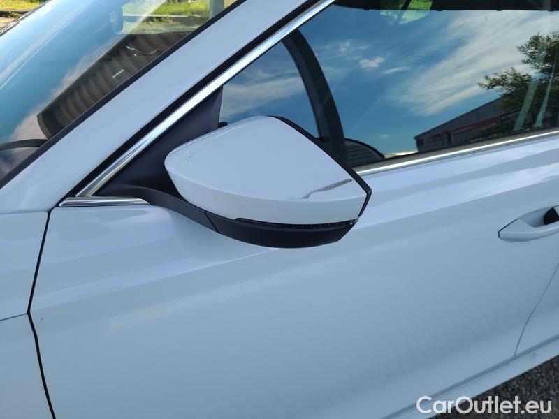  Skoda  Octavia  Lim. (NX3)(2020) Oct.2.0TDI 110 Style 5d #5