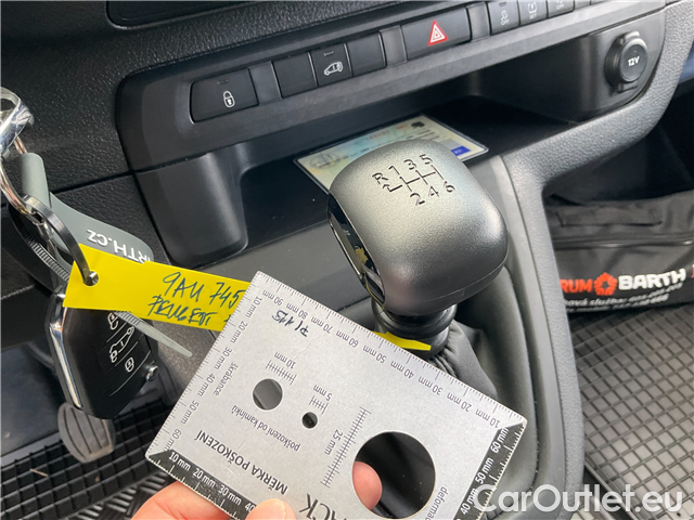  Peugeot  Expert  1.5BHDi 120 L2 4d #19