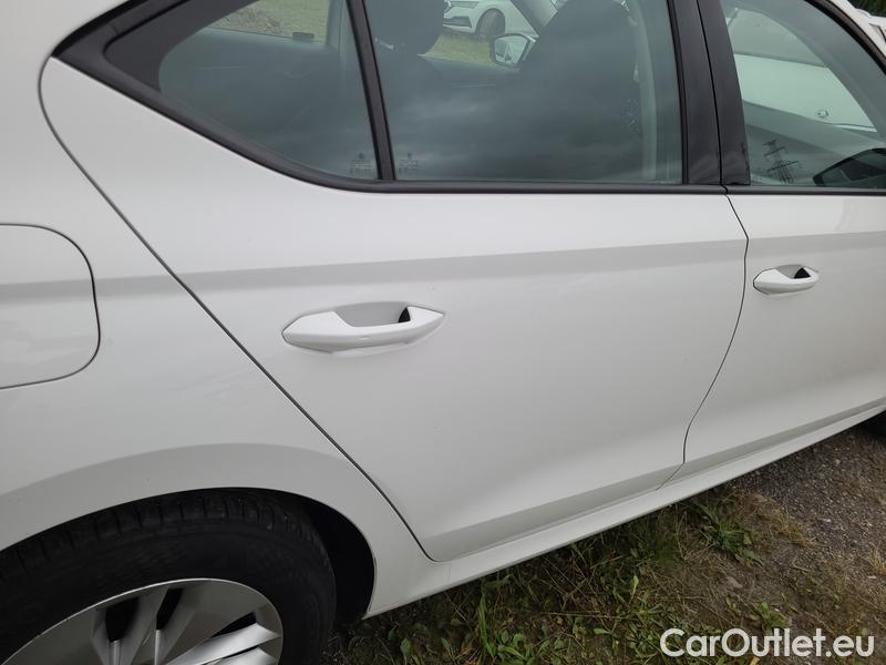  Skoda  Octavia  Lim. (NX3)(2020)  1.5TSI 110 Ambition 5d #9