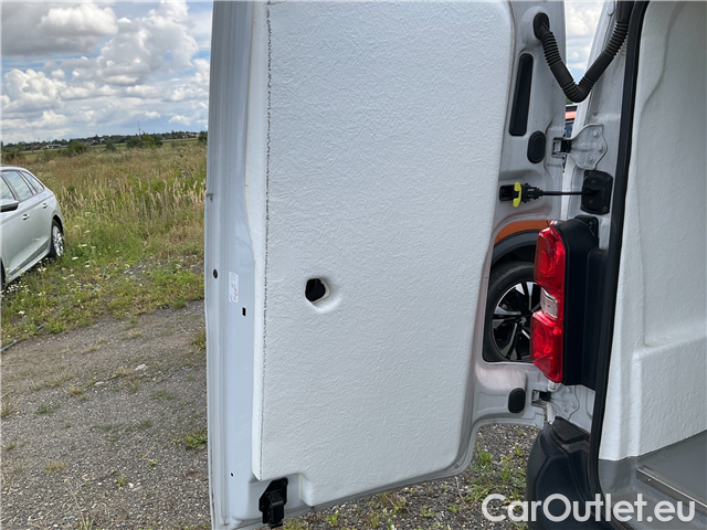  Peugeot  Expert  1.5BHDi 120 L2 4d #12