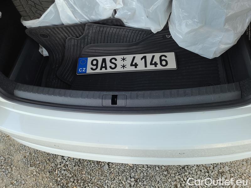  Skoda  Octavia  Lim. (NX3)(2020) Oct.2.0TDI 110 Style 5d #12