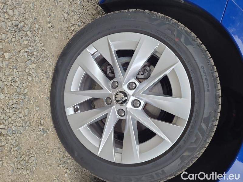  Skoda  Octavia  Combi (NX3)(2020) Oct.Combi 1.5TSI 110 Style #4