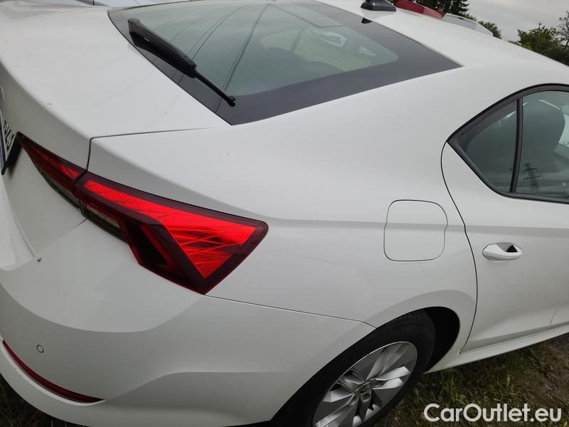  Skoda  Octavia  Lim. (NX3)(2020)  1.5TSI 110 Ambition 5d #6