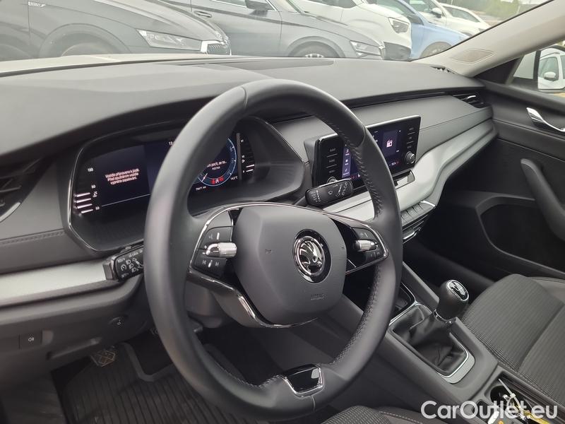  Skoda  Octavia  Lim. (NX3)(2020)  1.5TSI 110 Ambition 5d #2