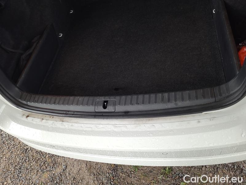  Skoda  Octavia  Combi (NX3)(2020) Oct.Combi 2.0TDI 85 Ambition #9