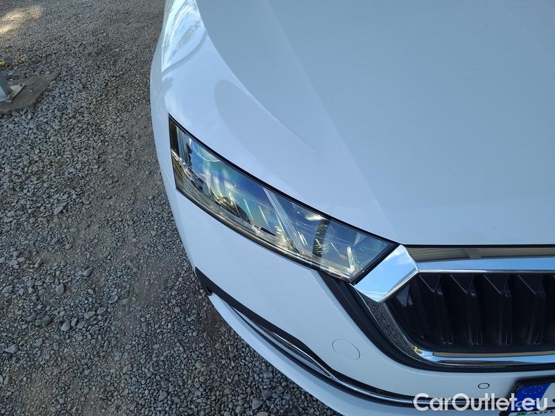  Skoda  Octavia  Lim. (NX3)(2020) Oct.2.0TDI 110 Style 5d #3