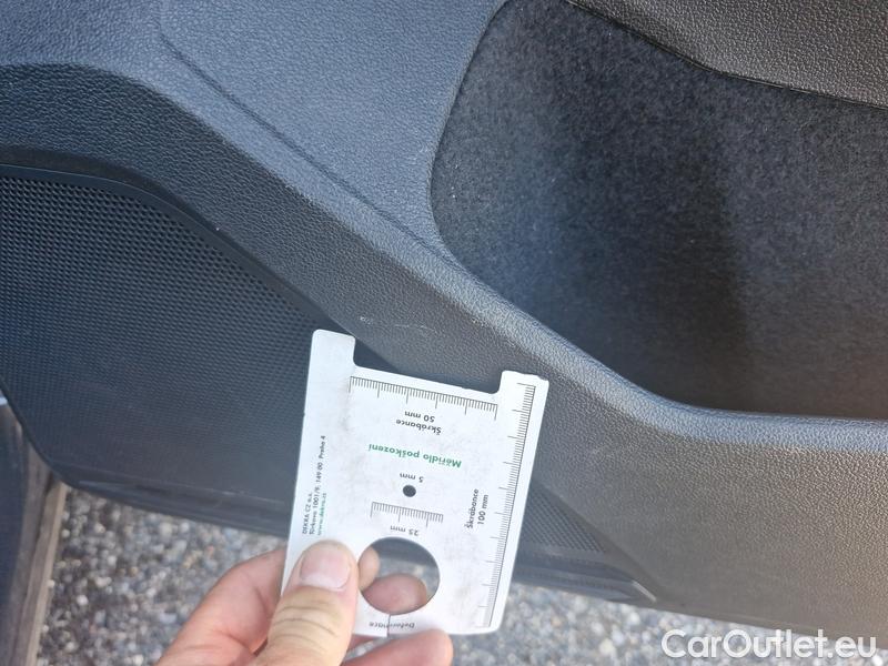  Volkswagen  Tiguan  (AX1)(2020)  2.0TSI 140 Elegan 4M AT #31