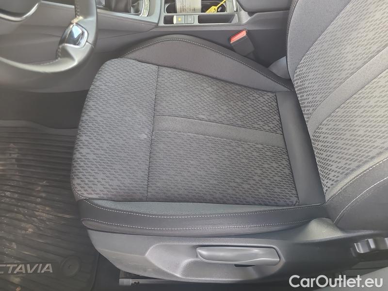  Skoda  Octavia  Combi (NX3)(2020) Oct.Combi 1.5TSI 110 Style #15