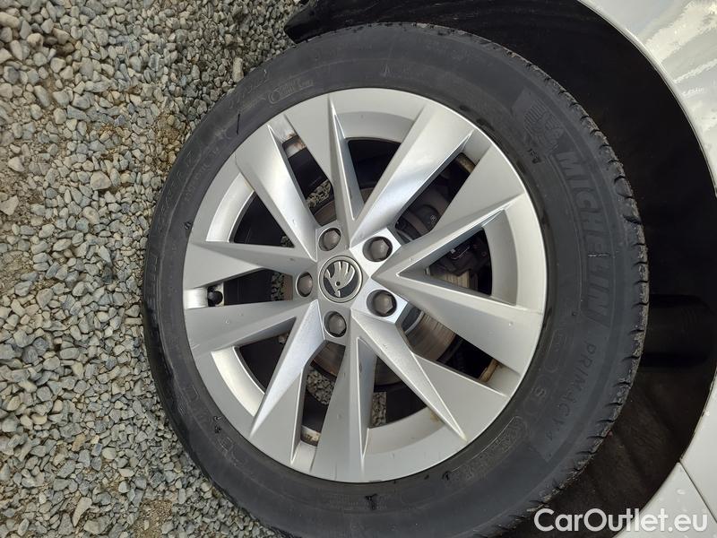  Skoda  Octavia  Combi (NX3)(2020) Oct.Combi 1.5TSI 110 Style #4