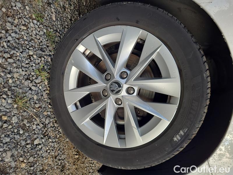  Skoda  Octavia  Combi (NX3)(2020) Oct.Combi 1.5TSI 110 Style #12