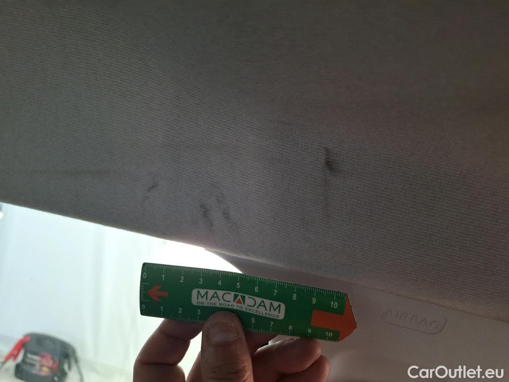  Peugeot  208  Affaire Premium Pack 1.5 HDi 100CV BVM5 E6dT #33