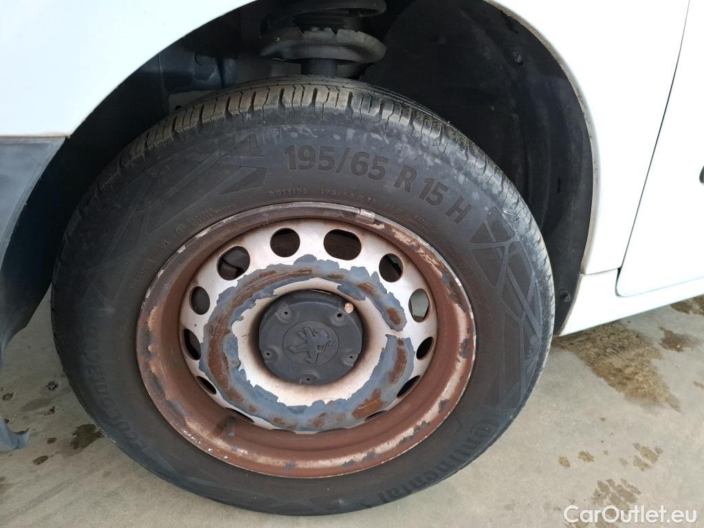  Peugeot  Partner  L2 Double Cabine 1.6 HDi 100CV BVM5 E6 5 PLACES #21