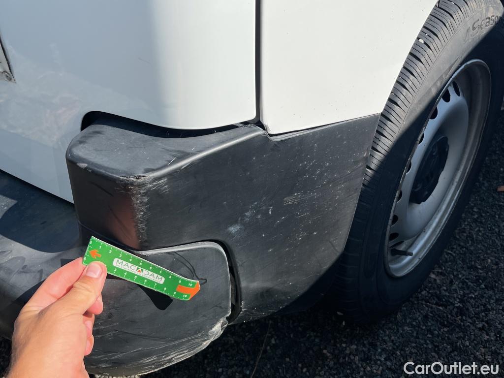  Citroen  Berlingo CITROEN  VU 4p Fourgonnette Taille M 650kg BlueHDi 75 BVM Club #19