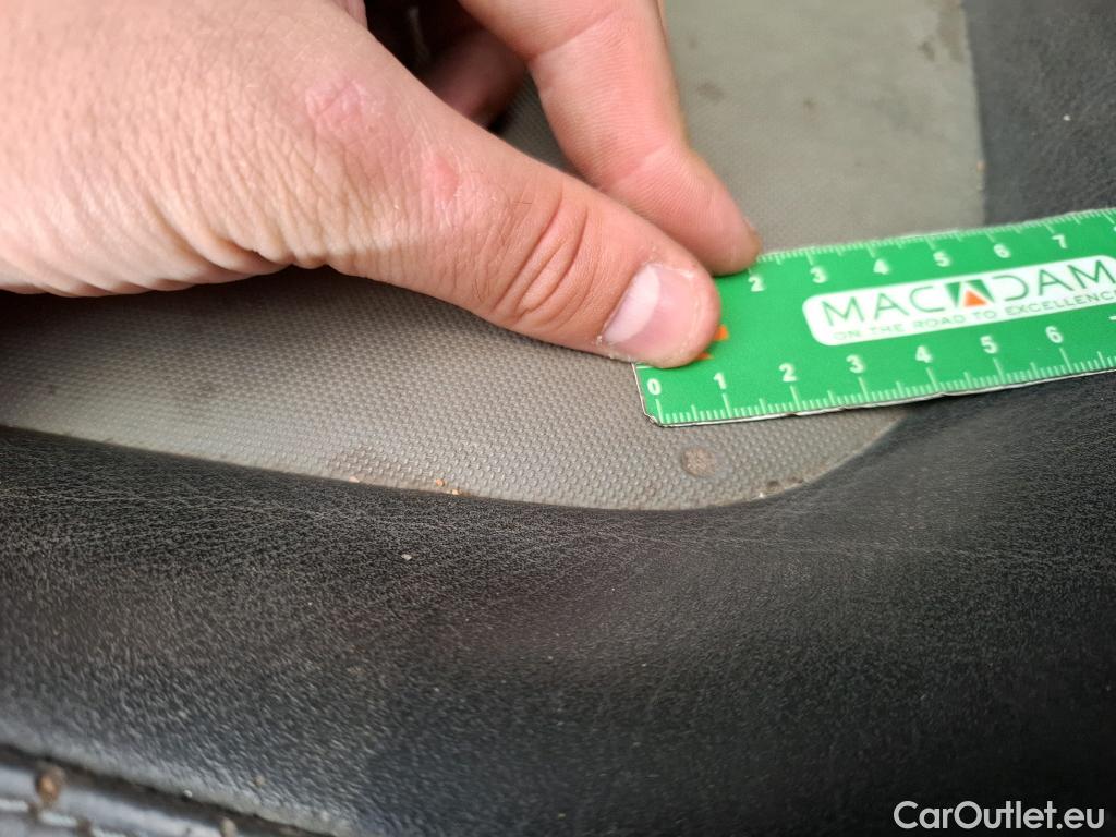  Renault  Master RENAULT  VU 4p Fourgon Gd Conf F3500 L2H2 dCi 125 #7