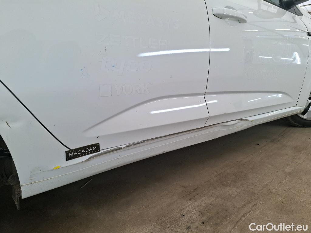  Renault  Megane RENAULT Mégane Société / 2016 / 5P / Berline / VU Air Nav 2P Blue dCi 95 #1