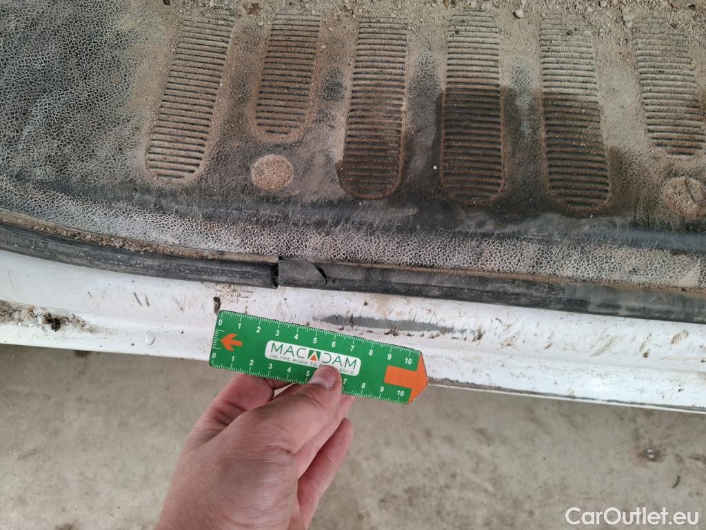  Renault  Master RENAULT  VU 4p Fourgon Gd Conf F3500 L2H2 dCi 125 #48