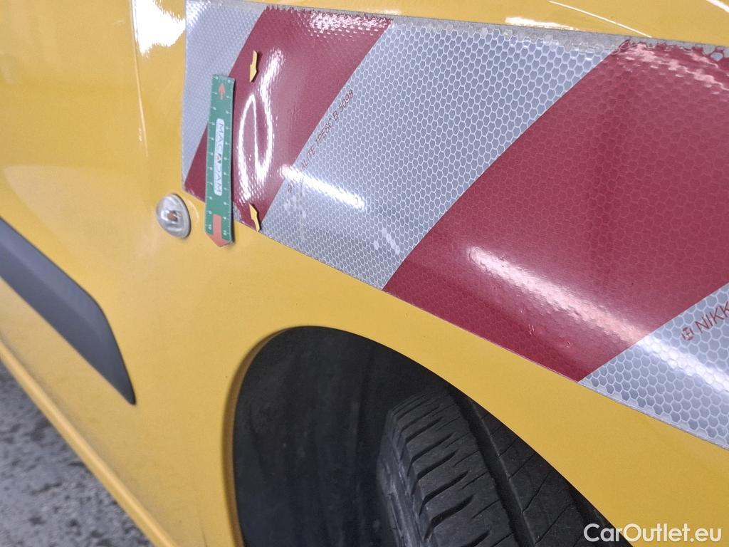  Peugeot  Partner  L1 Premium Pack 1.6 HDi 100CV BVM5 E6 #18