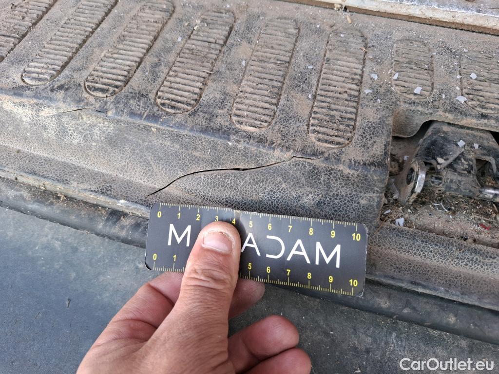  Renault  Master  III Fourgon L2H2 3 5 Grand Confort dCi 130CV BVM6 E6 #70