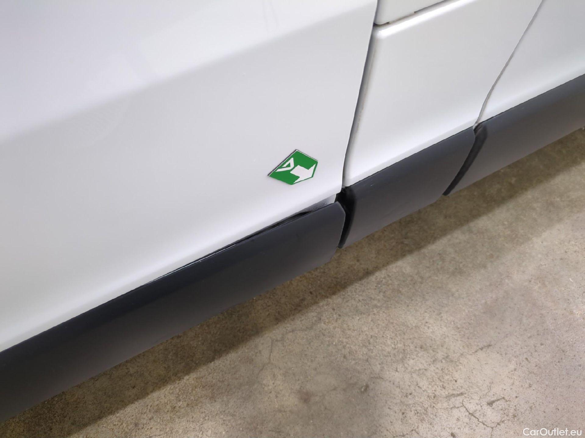  Renault  Trafic  Furgon Grand Confort L1H1 1000 1.6 dCi 120CV BVM6 E6 #42