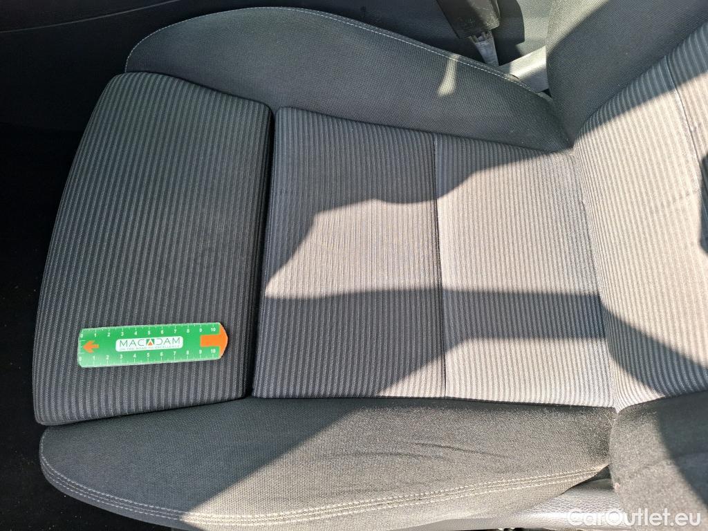  Mercedes  B-Klasse MERCEDES-BENZ CLASSE B 5p MP B 180 Business Edition BA7 5P #60