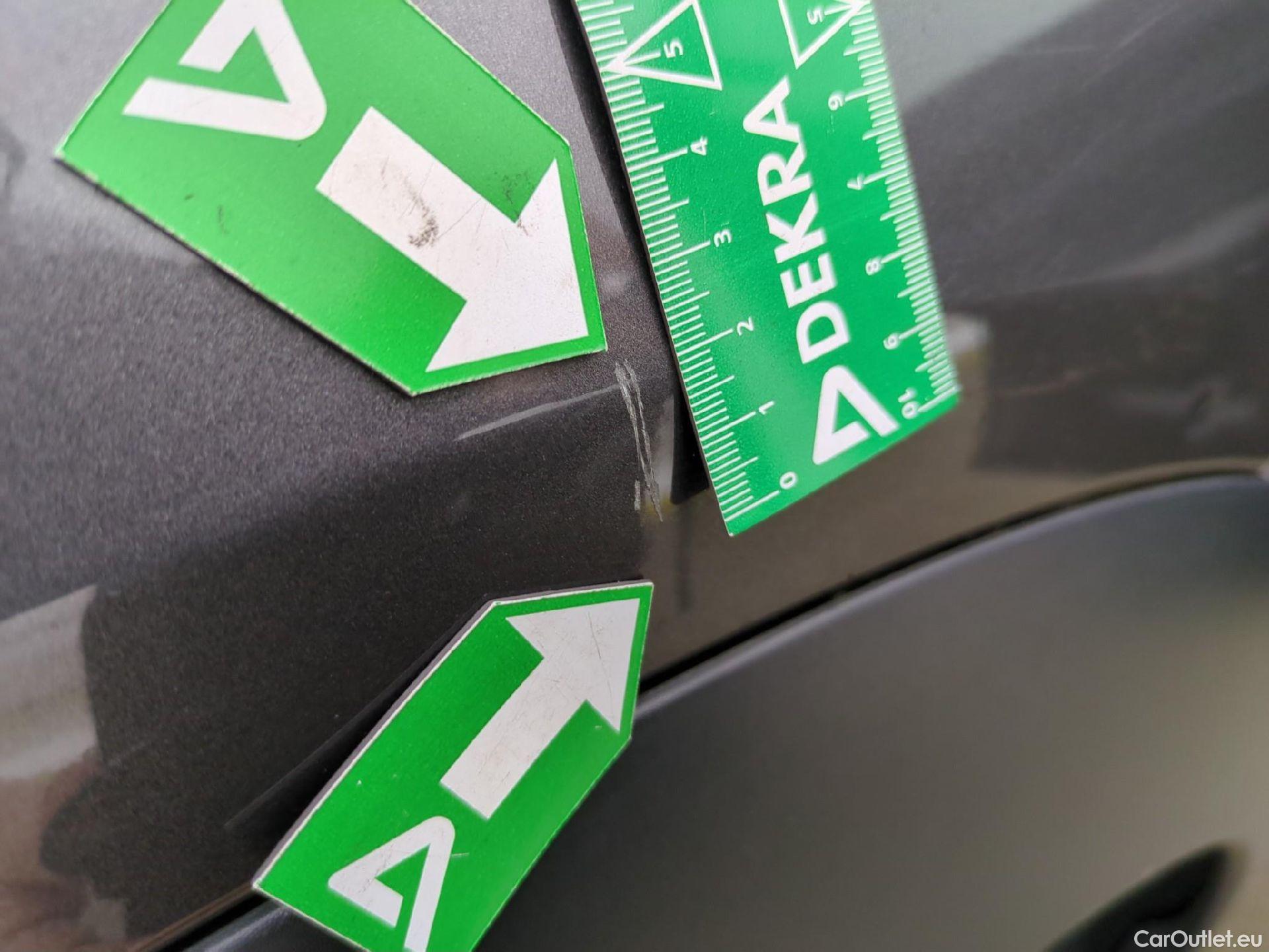  Citroen  C4 Cactus  Feel Business 1.5 BlueHDI 120CV BVA6 E6dT #18