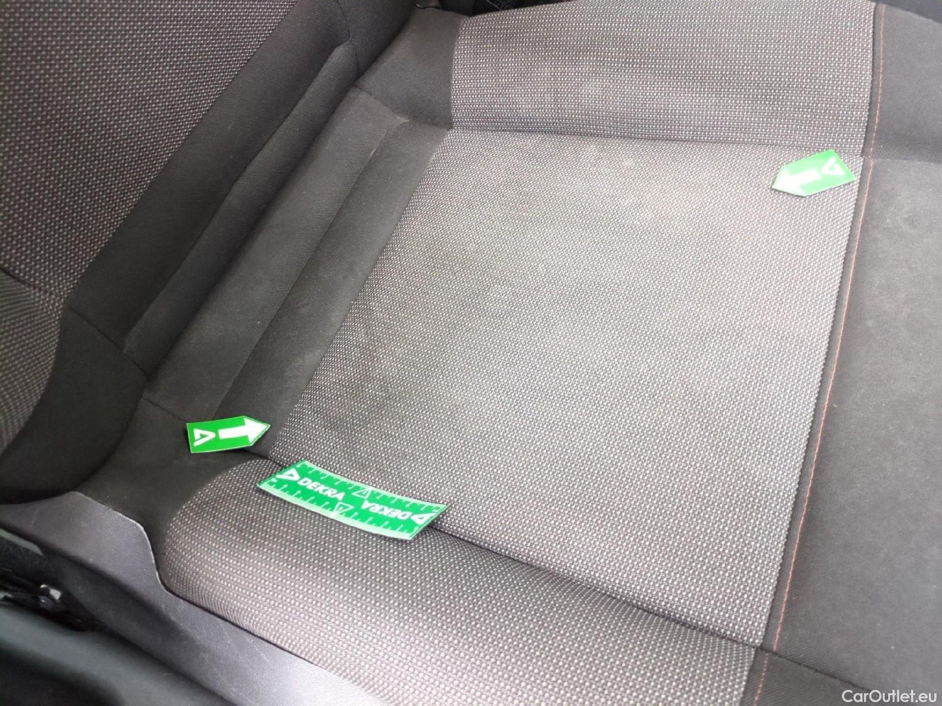  Citroen  C4 Cactus  Feel Business 1.5 BlueHDI 120CV BVA6 E6dT #1