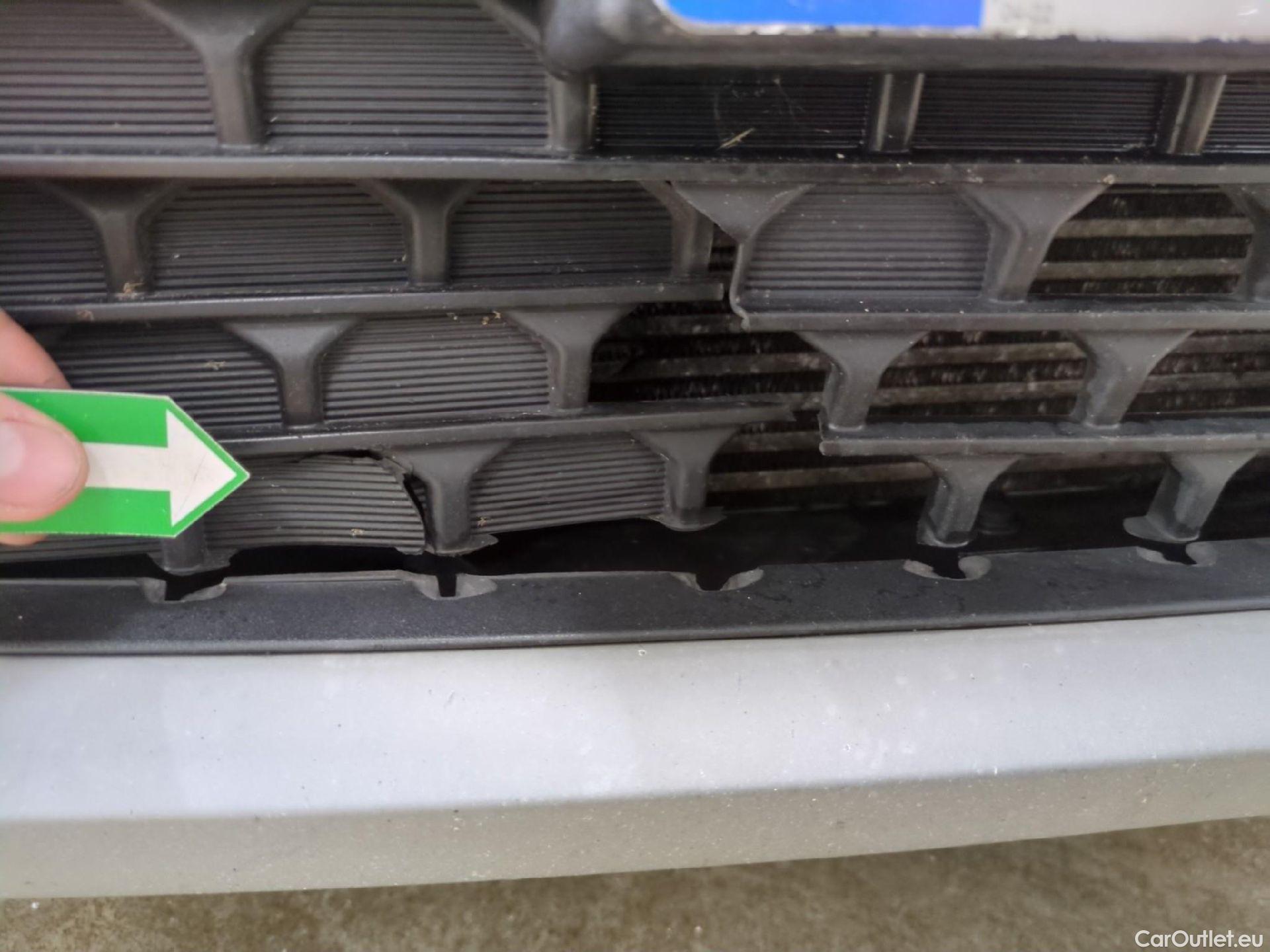  Hyundai  Konna HYUNDAI Kona / 2020 / 5P / SUV 1.0 T-GDI 120 HYBRID 48V BUSINESS #26