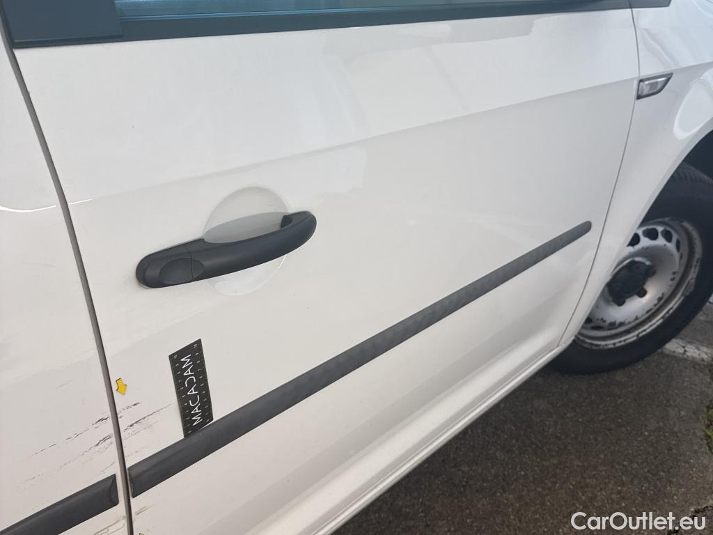  Volkswagen  Caddy VOLKSWAGEN  Van / 2015 / 4P / Fourgonnette 2.0 TDI 75 Business Line #8