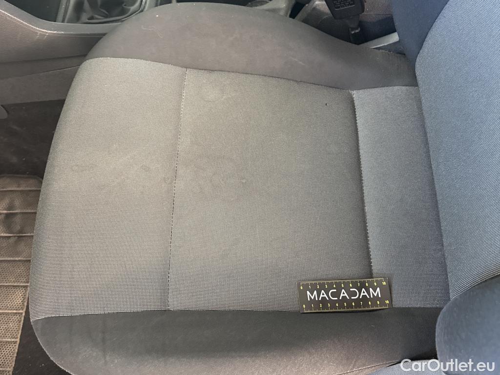  Volkswagen  Caddy VOLKSWAGEN  Van / 2015 / 4P / Fourgonnette 2.0 TDI 75 Business Line #16