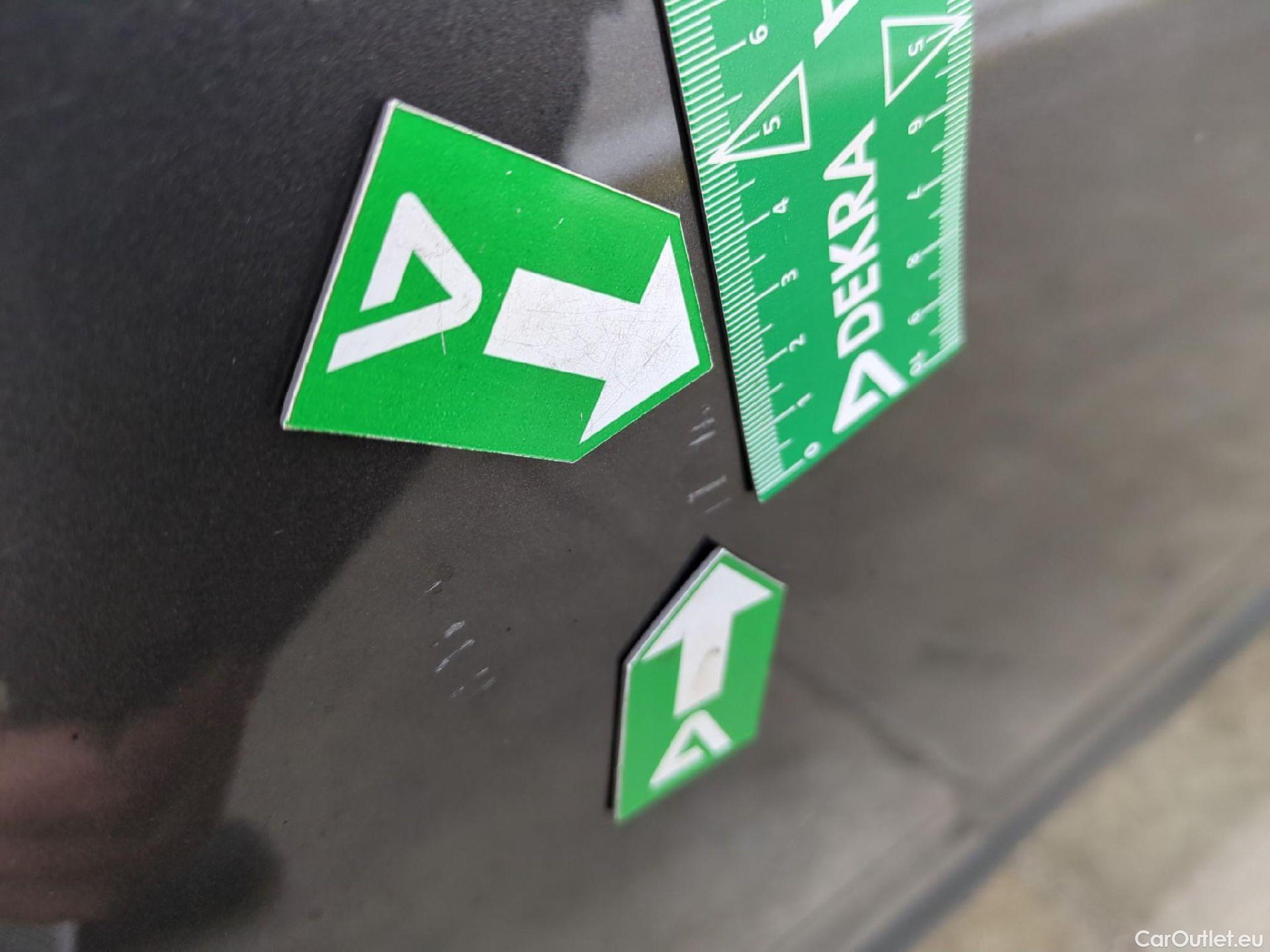  Citroen  C4 Cactus  Feel Business 1.5 BlueHDI 120CV BVA6 E6dT #70