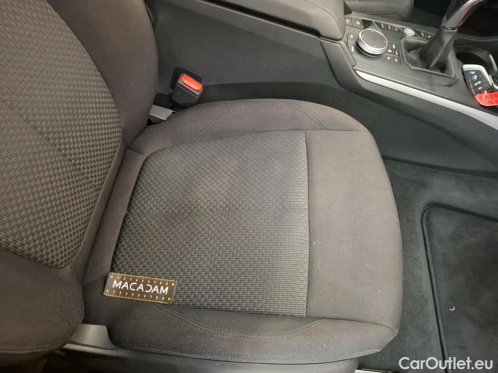  Bmw  Serie 1 BMW Série 1 / 2019 / 5P / Berline 1.5 116D #16