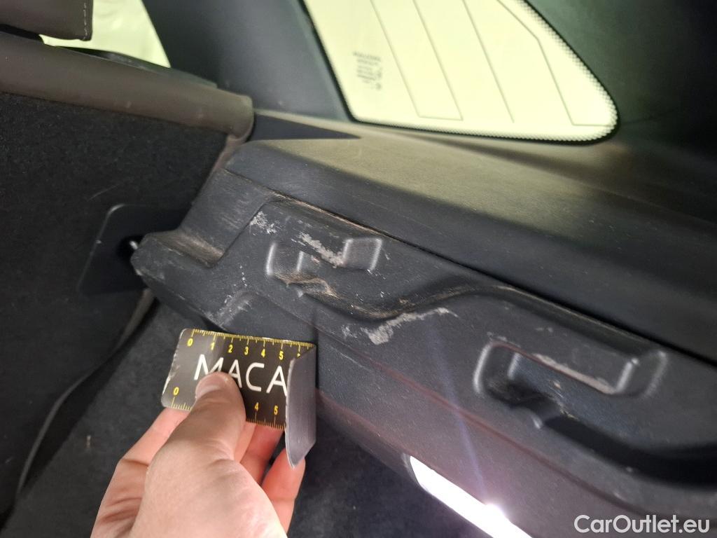  Jaguar  F-PACE JAGUAR  5p SUV  Portfolio 2L D 180ch BVA 4x4 #22