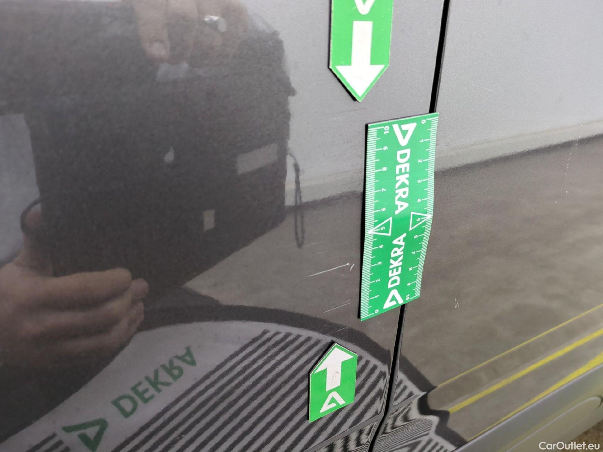  Citroen  C4 Cactus  Feel Business 1.5 BlueHDI 120CV BVA6 E6dT #53