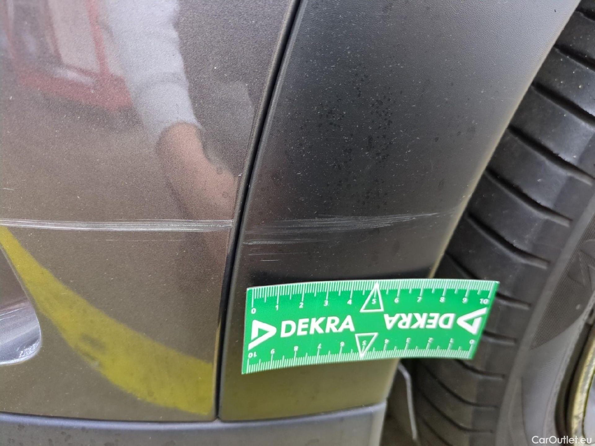  Citroen  C4 Cactus  Feel Business 1.5 BlueHDI 120CV BVA6 E6dT #43