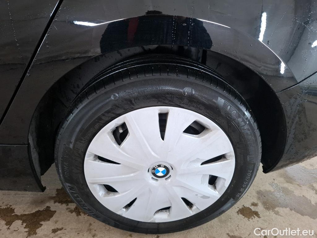  Bmw  Serie 1 BMW Série 1 / 2019 / 5P / Berline 1.5 116D #10