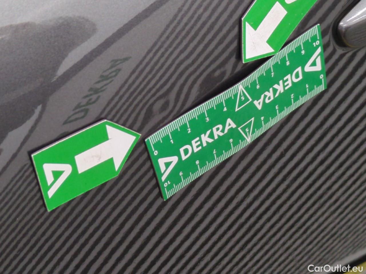  Citroen  C4 Cactus  Feel Business 1.5 BlueHDI 120CV BVA6 E6dT #51