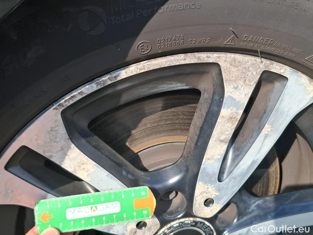  Mercedes  B-Klasse MERCEDES-BENZ CLASSE B 5p MP B 180 Business Edition BA7 5P #35