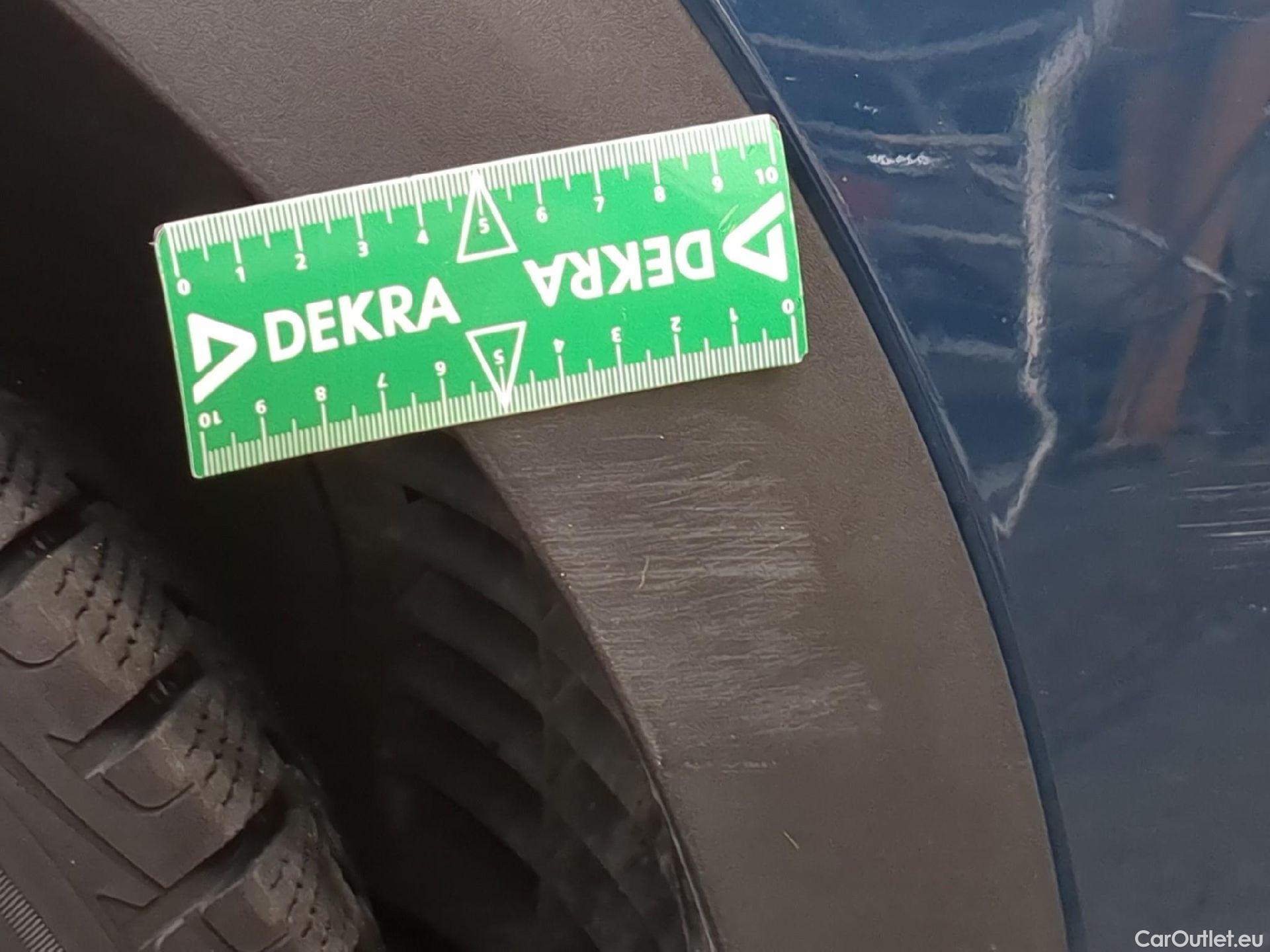  Peugeot  3008  Active Pack 1.5 HDi 130CV BVA8 E6d #13