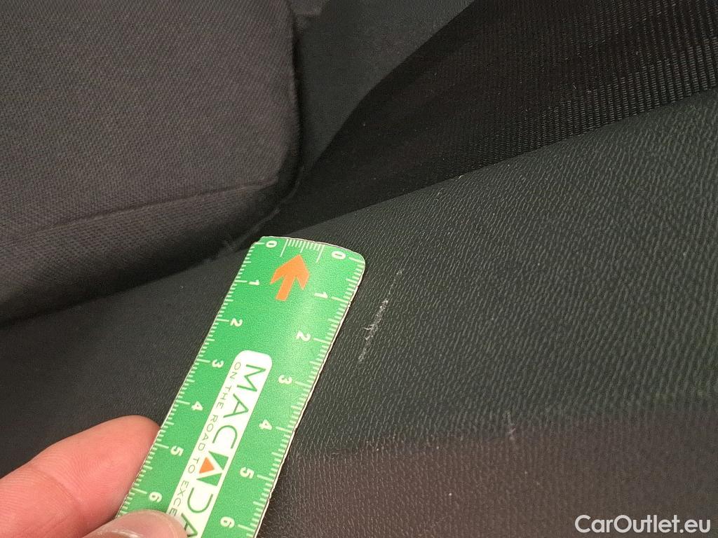  Peugeot  3008  II Style 1.5 HDi 130CV BVA8 E6d #8